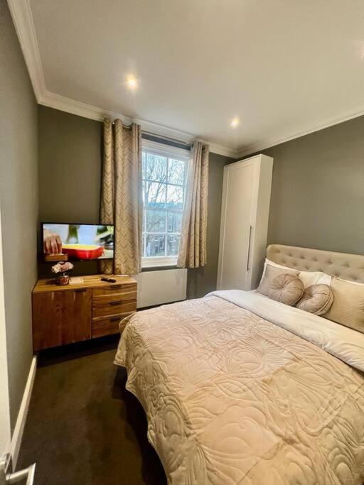 Flat In The Heart Of Holland Park Apartment London Ngoại thất bức ảnh