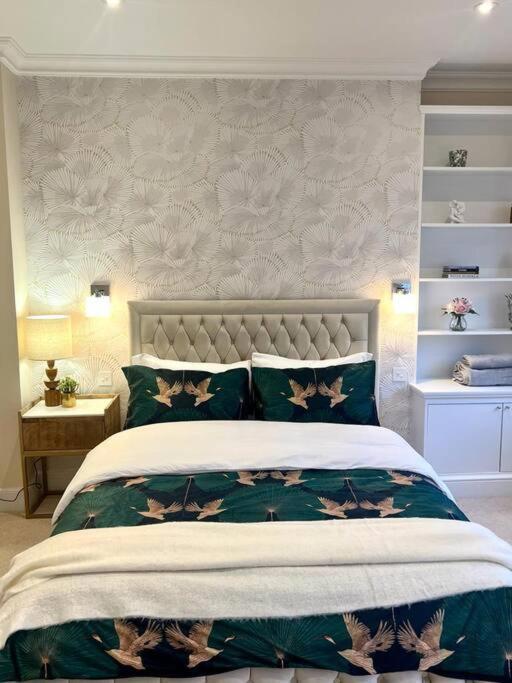 Flat In The Heart Of Holland Park Apartment London Ngoại thất bức ảnh