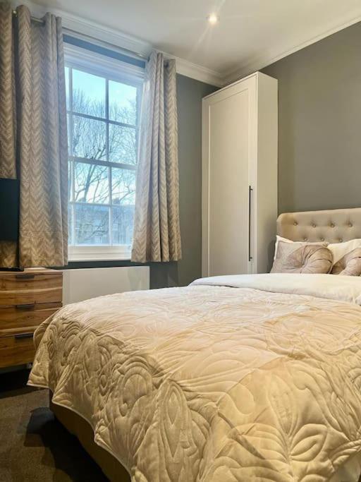 Flat In The Heart Of Holland Park Apartment London Ngoại thất bức ảnh