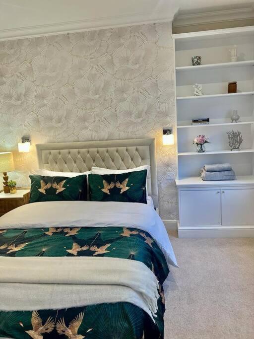 Flat In The Heart Of Holland Park Apartment London Ngoại thất bức ảnh